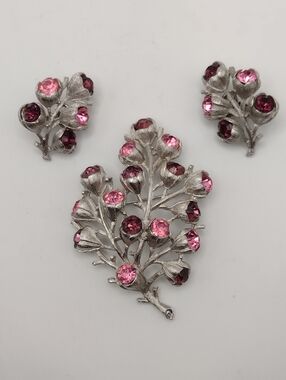 Vintage 1960s "Wisteria" Brooch & Clip Earrings Set
